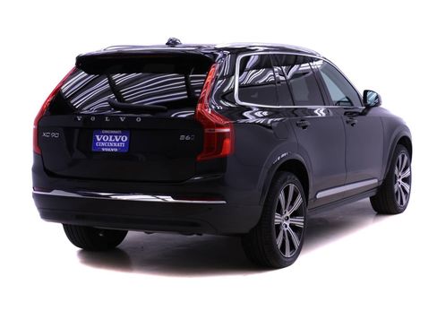 Certified 2024 Volvo XC90 B6 Plus image 8