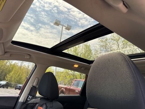 Used 2017 Nissan Rogue SV w/ Sun & Sound Touring Package AWD/4WD image 19