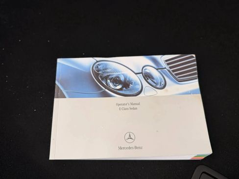 Used 2006 Mercedes-Benz E 320 CDI Sedan image 24