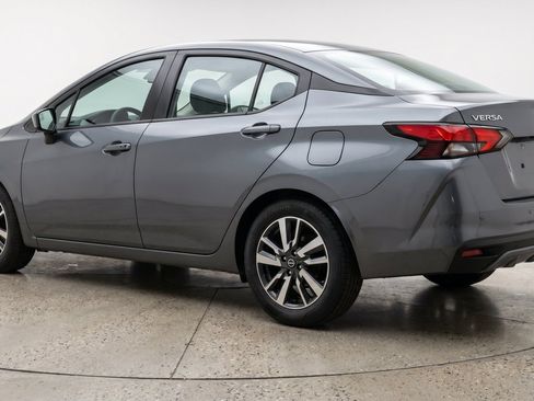 Used 2025 Nissan Versa SV FWD image 6