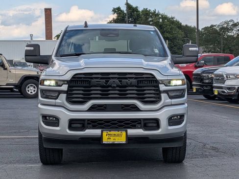 Used 2026 RAM 2500 Big Horn AWD/4WD image 2