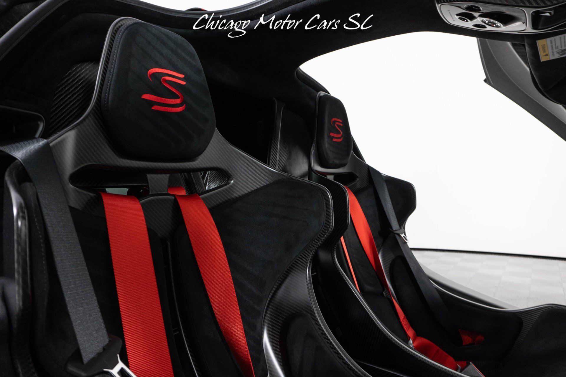 Used 2019 McLaren Senna RWD image 41