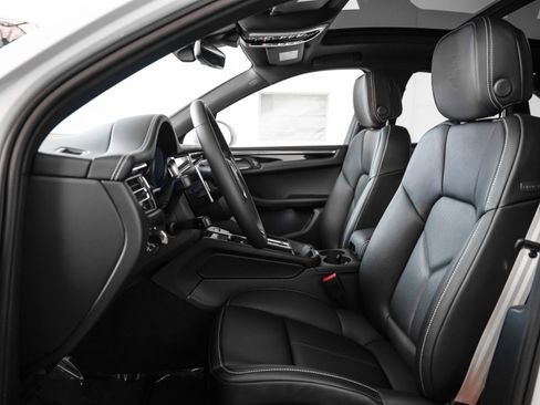 New 2026 Porsche Macan S image 5