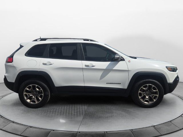 Used 2020 Jeep Cherokee Trailhawk w/ Technology Group AWD/4WD image 6
