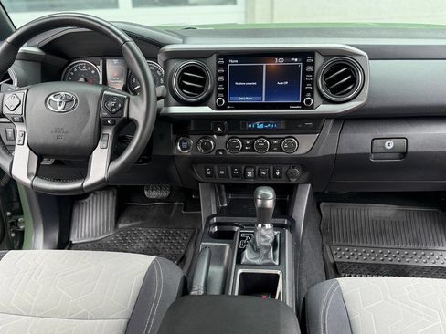 Used 2022 Toyota Tacoma TRD Off-Road image 72