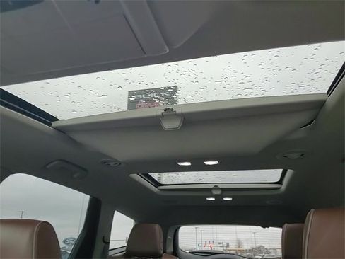 Certified 2018 Buick Enclave Avenir w/ Avenir Technology Package image 21