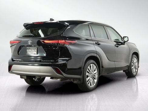 Used 2026 Toyota Highlander Platinum AWD/4WD image 5