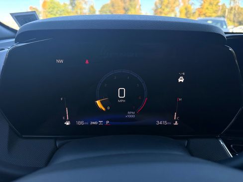 Used 2025 Chevrolet TrailBlazer ACTIV w/ Convenience Package image 42