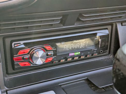 Used 2002 Honda S2000 Convertible 2D image 13