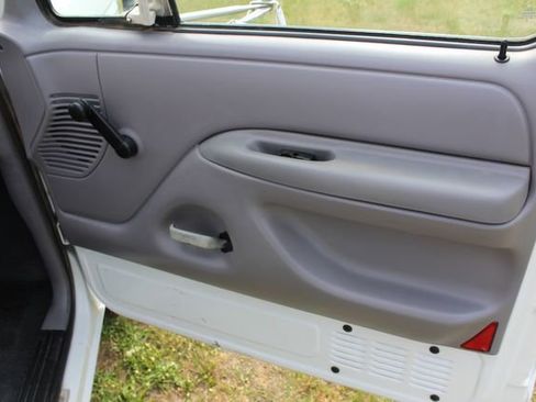 Used 1996 Ford F250 4x4 Regular Cab image 25