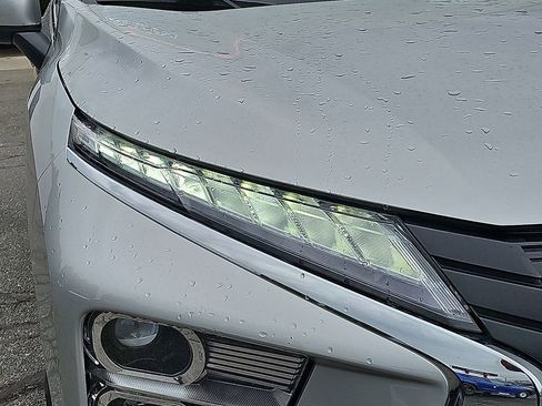 Used 2025 Mitsubishi Eclipse Cross SE AWD/4WD image 9