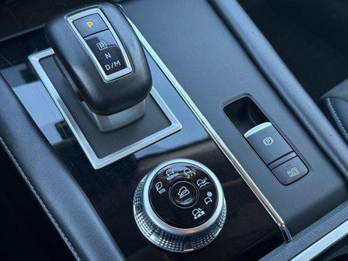 Used 2024 Mitsubishi Outlander SE image 23