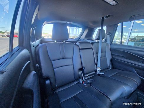Used 2023 Honda Passport TrailSport image 4
