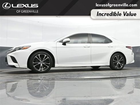 Used 2019 Toyota Camry SE image 16