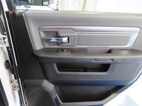 Used 2023 RAM 1500 Classic SLT w/ Trailer & Traction Group AWD/4WD image 33