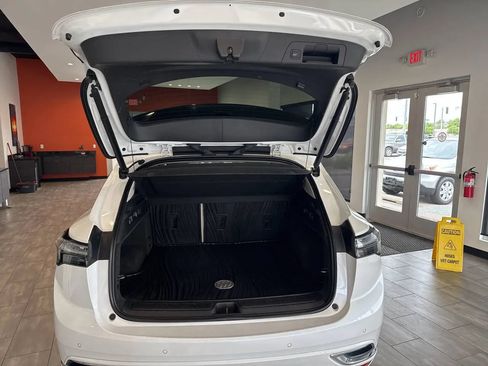 Used 2023 Buick Envision Avenir FWD image 42
