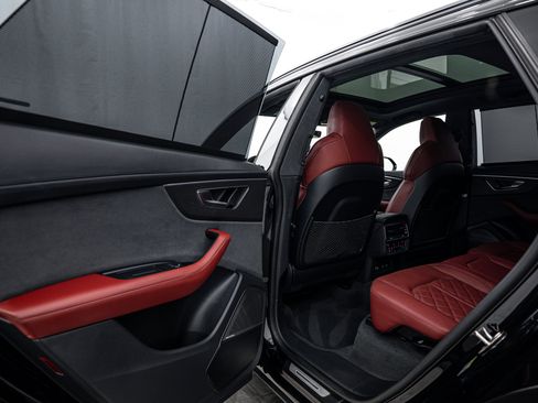Certified 2024 Audi SQ8 Prestige AWD/4WD image 25