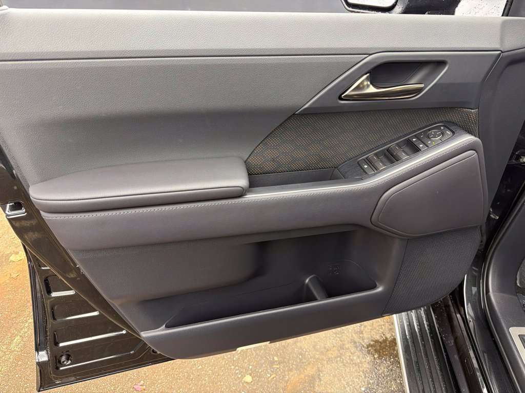 Used 2025 Lexus GX 550 AWD/4WD image 13
