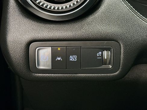 Used 2024 Chevrolet Blazer EV LT image 17