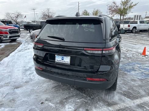 New 2025 Jeep Grand Cherokee Limited w/ Black Appearance Package AWD/4WD image 30