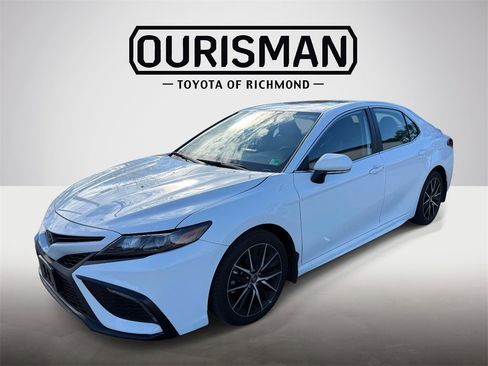 Certified 2023 Toyota Camry SE image 4