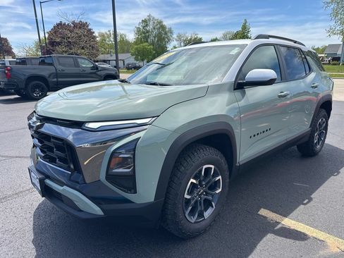 Used 2026 Chevrolet Equinox ACTIV w/ Convenience Package III FWD image 2
