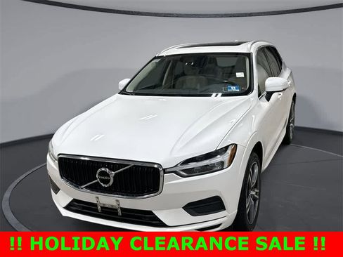 Used 2020 Volvo XC60 T5 Momentum image 1