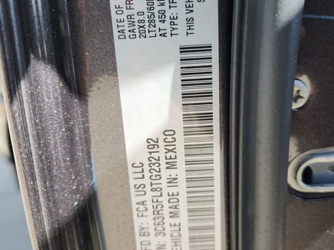 New 2026 RAM 2500 Laramie w/ Sport Appearance Package AWD/4WD image 10