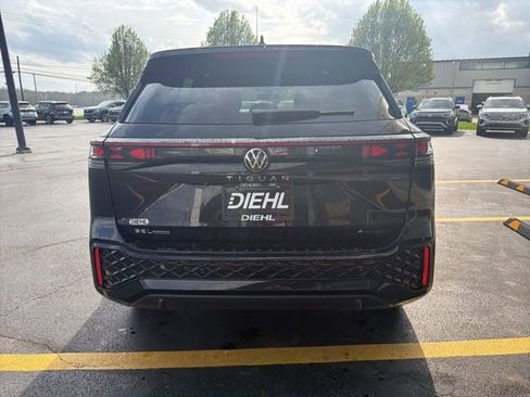 New 2026 Volkswagen Tiguan SEL R-Line AWD/4WD image 6