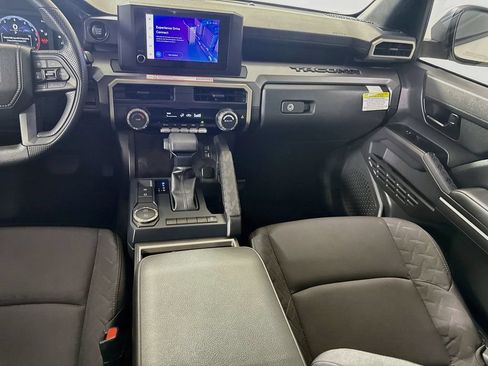Used 2025 Toyota Tacoma SR5 RWD image 23