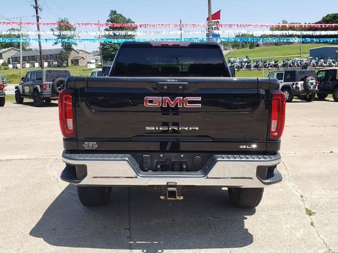 Used 2021 GMC Sierra 3500 SLT AWD/4WD image 4
