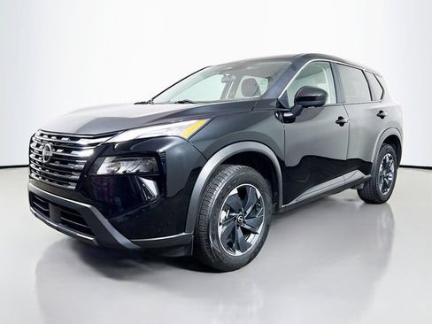 Used 2024 Nissan Rogue SV FWD image 5
