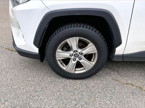 Used 2020 Toyota RAV4 XLE w/ Convenience Package AWD/4WD image 7