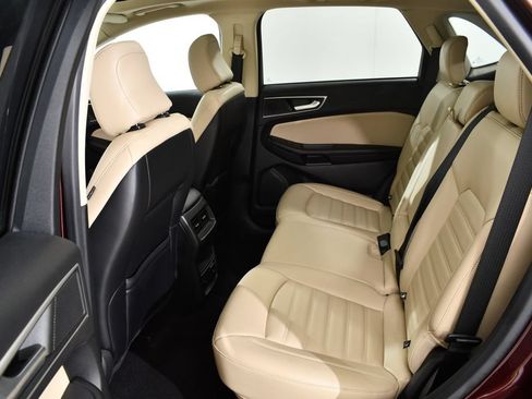 Used 2023 Ford Edge SEL w/ Convenience Package AWD/4WD image 16