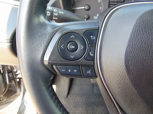 Used 2023 Toyota Corolla Cross LE FWD image 18