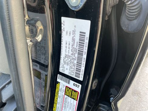 Used 2025 Toyota Tacoma SR image 28