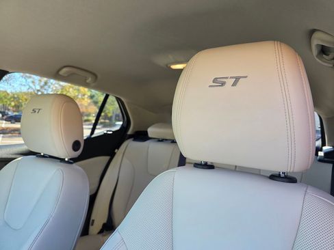 Used 2025 Buick Encore GX Sport Touring w/ Comfort Package image 14