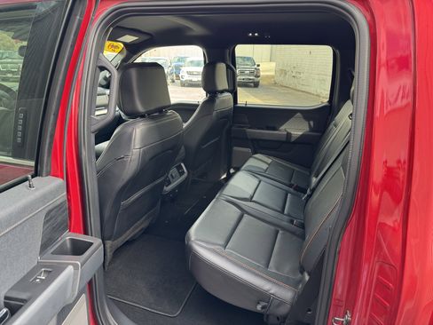 Used 2024 Ford F150 Lariat AWD/4WD image 31