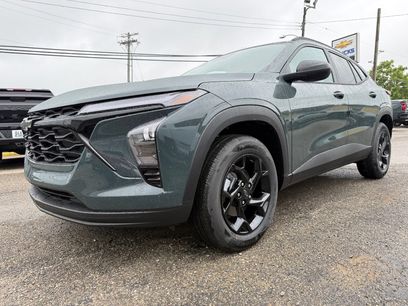New 2026 Chevrolet Trax LT w/ Midnight Edition