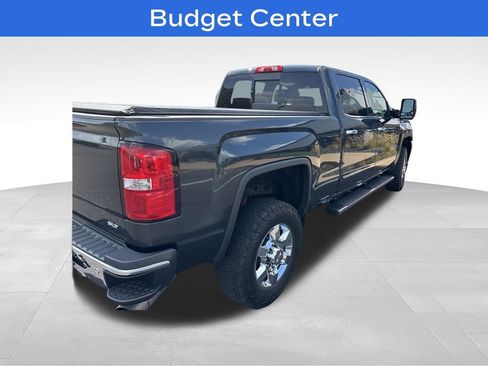 Used 2018 GMC Sierra 2500 SLT w/ Duramax Plus Package AWD/4WD image 4