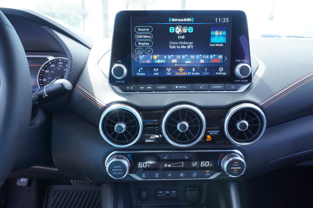 Certified 2025 Nissan Sentra SR FWD image 18