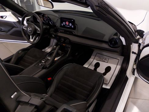 Used 2022 MAZDA MX-5 Miata Club w/ Brembo/BBS Recaro Package image 87