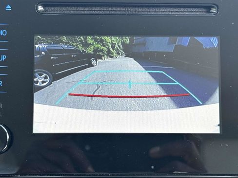 Used 2019 Toyota Prius XLE w/ Advanced Technology Package AWD/4WD image 27