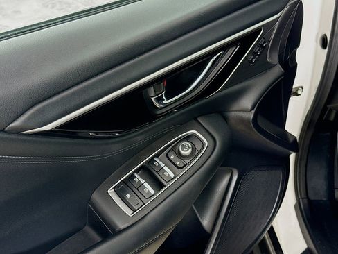 Used 2020 Subaru Outback Limited image 17