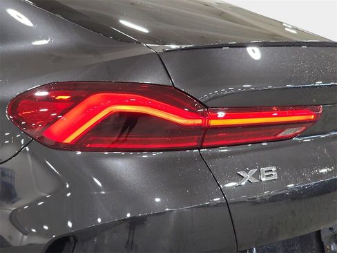 Used 2023 BMW X6 xDrive40i w/ Executive Package image 31