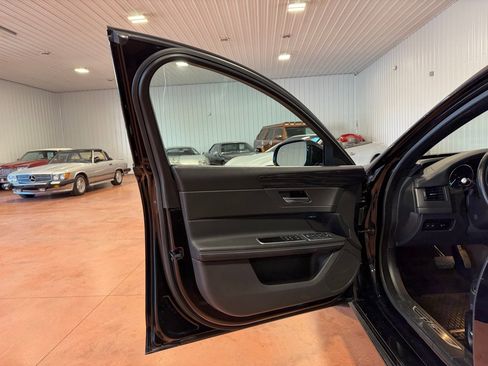 Used 2018 Jaguar XF S image 16