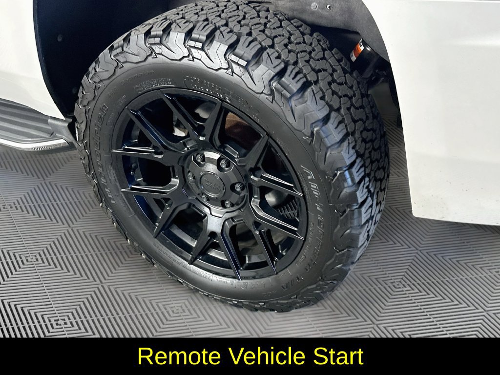 Used 2017 Chevrolet Tahoe Premier AWD/4WD image 41