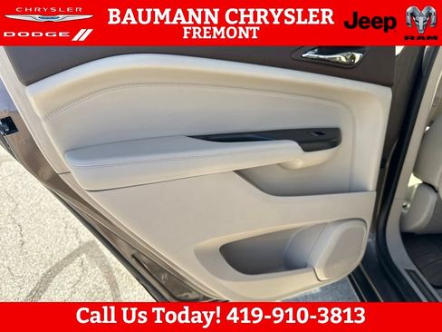 Used 2015 Cadillac SRX Luxury w/ Driver Awareness Package FWD image 52