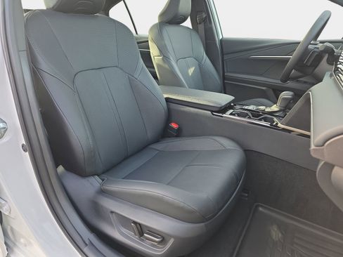 Used 2025 Toyota Camry XSE image 10