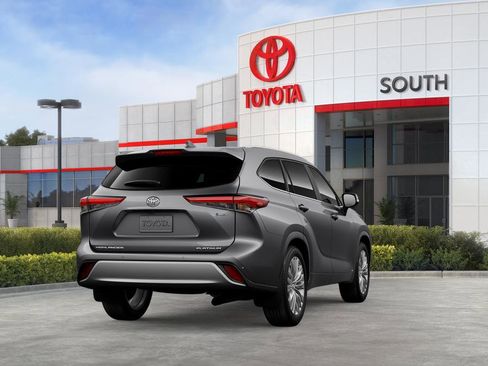 New 2026 Toyota Highlander Platinum image 75